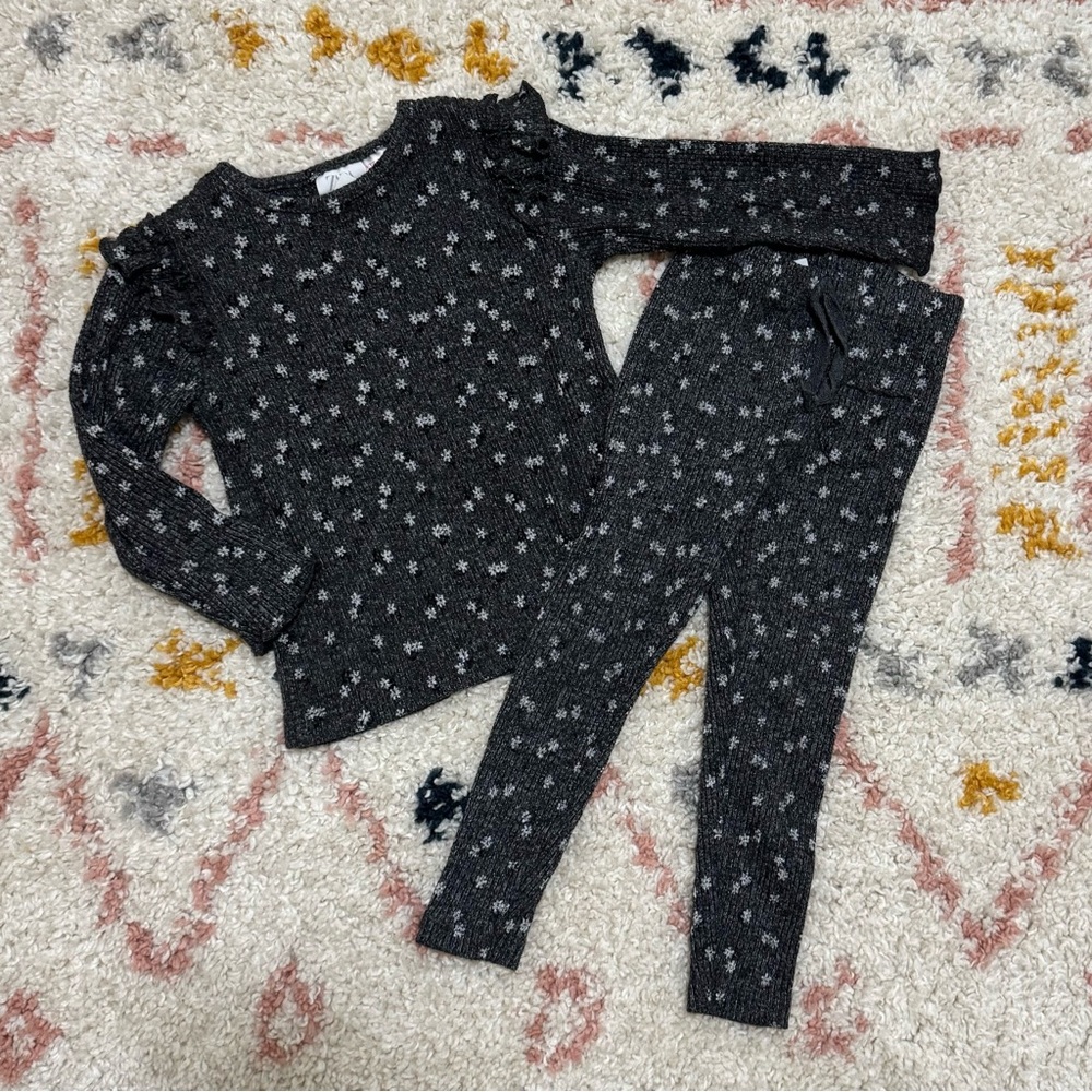 Zara ecru floral ribbed top and leggings set